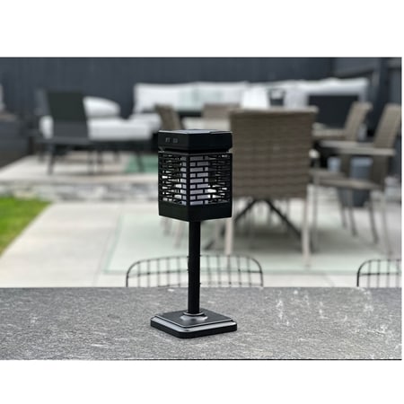 3 in 1 Solar Flame Effect Bug Zapper