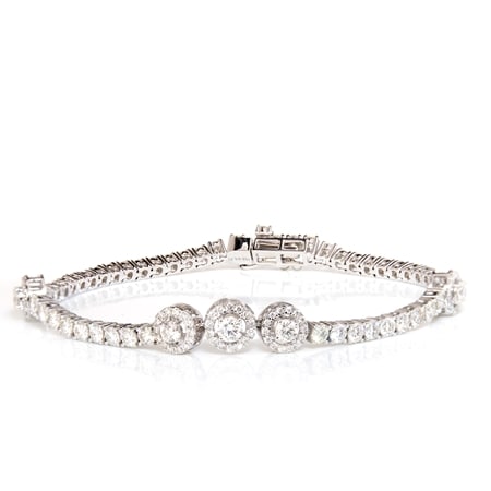 3.71ct De Beers Diamond Origin Story Station B/let 18ct WG