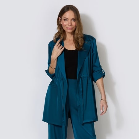 Hailey Lyn Stretch Satin Collared Jacket With Pockets