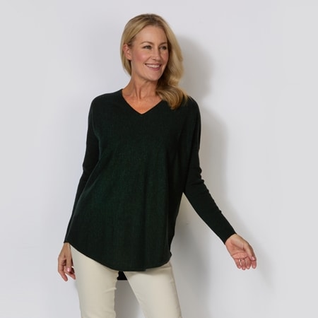 Bridge & Lord Queen Vee Neck Curved Hem Pullover