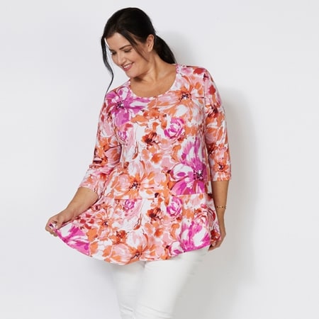 RTM Knit Top with Angle Frill Hem