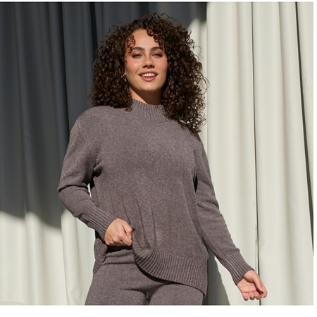 Gelatu Tunic with Ribbed Trims and  Hem Split